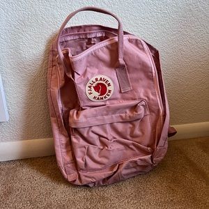 Fjallraven kanken backpack